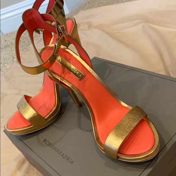 BCBG stunning pink and gold “MA-FINITE” heels - Picture 2 of 7